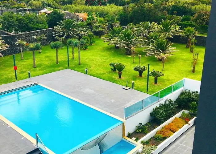 Whalesbay Aparthotel