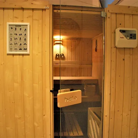 Whalesbay Aparthotel