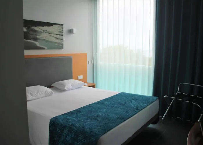 Aparthotel Whalesbay 4*