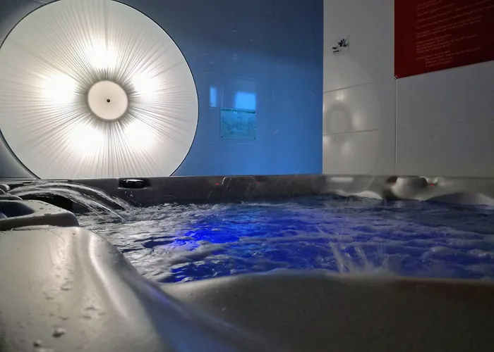 Whalesbay Aparthotel