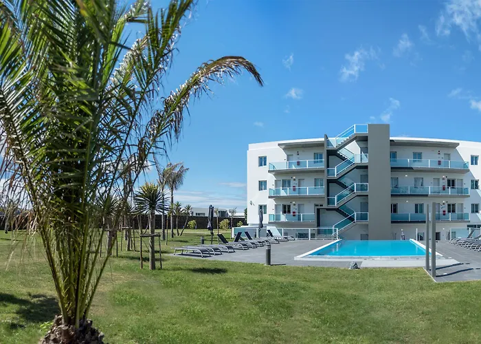 Whalesbay Aparthotel 4*